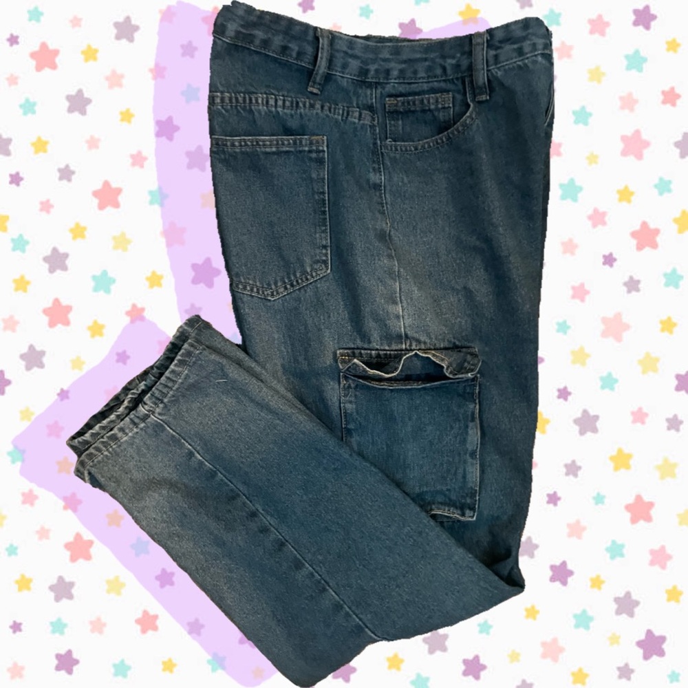 ROMWE Cargo Jeans - Picture 3 of 3